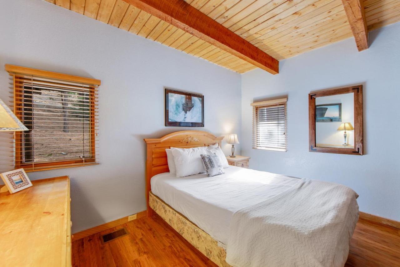 Tahquitz Rock Lodge Idyllwild Bagian luar foto
